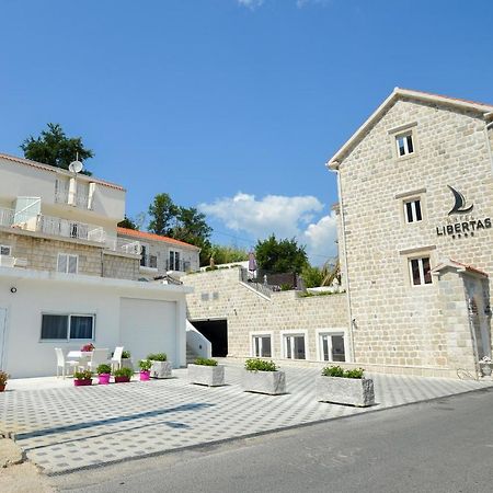 Seafront Apartment Vujovic Prčanj Eksteriør bilde