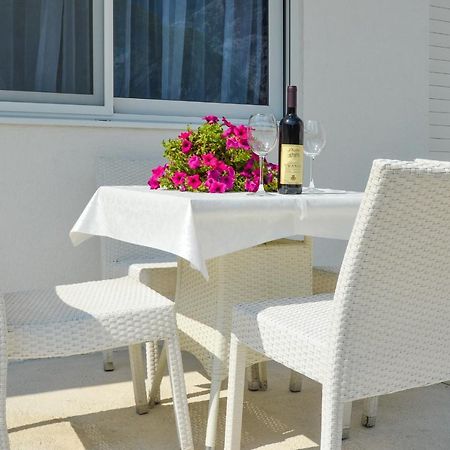 Seafront Apartment Vujovic Prčanj Eksteriør bilde