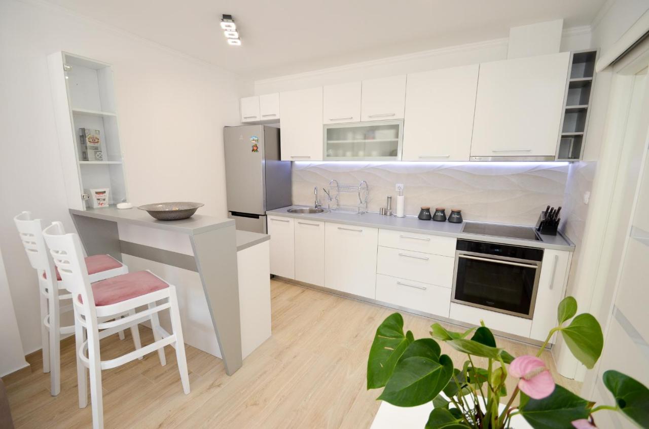 Seafront Apartment Vujovic Prčanj Eksteriør bilde