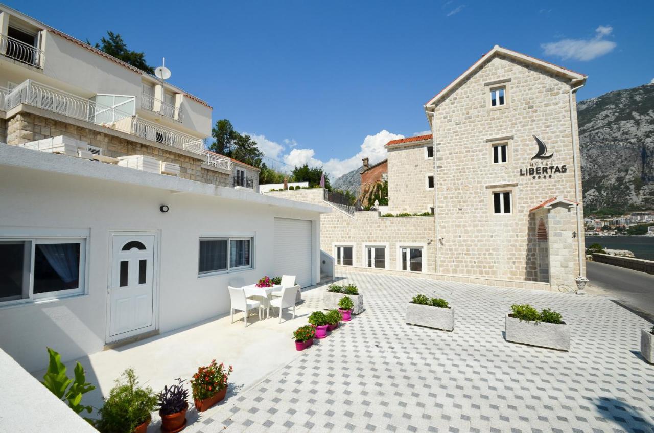 Seafront Apartment Vujovic Prčanj Eksteriør bilde